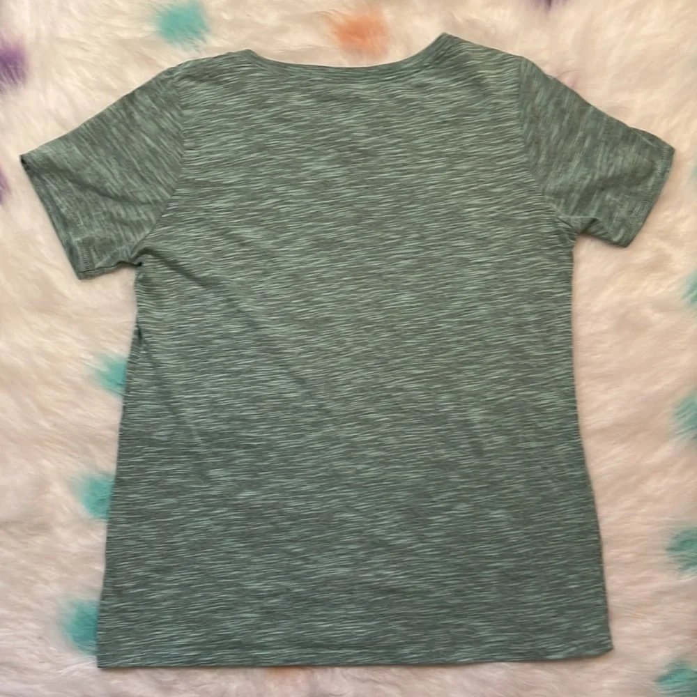 The Nike‎ Tee Woman’s Dri Fit Short Sleeve Nike Tee Size Medium